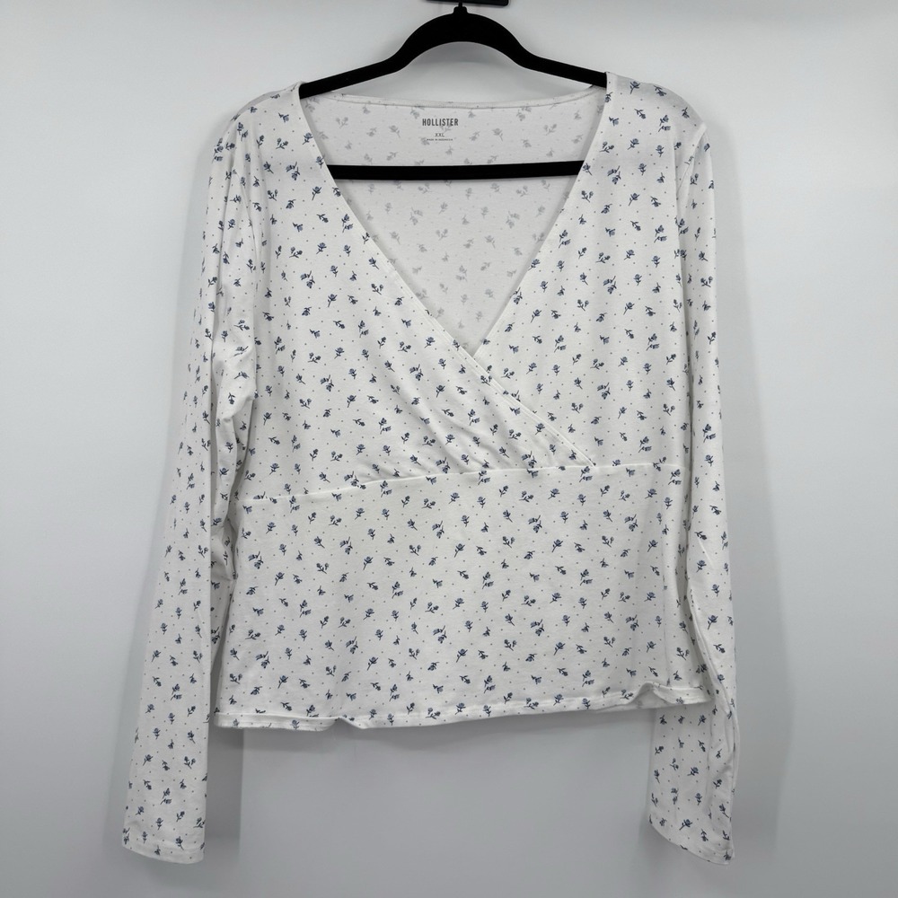 Hollister Top‎ Womens XXL White Floral Faux Wrap Vneck Cottage Micro floral